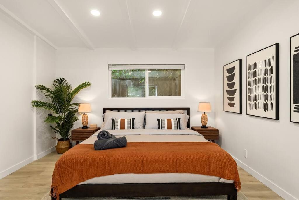 Vakantiehuis Charming Zen Venice 3br W/patio & W/d Los Angeles