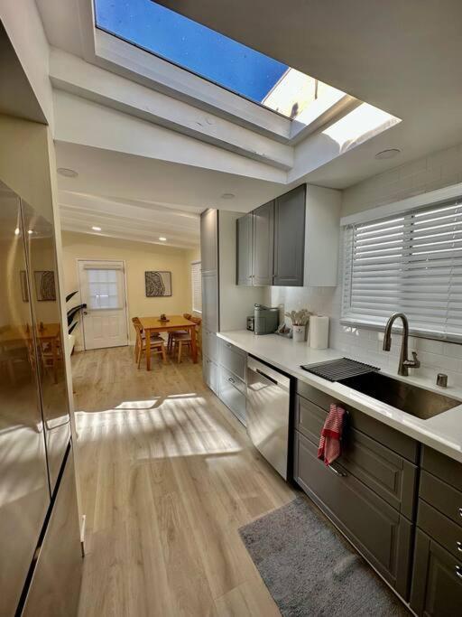 Charming Zen Venice 3br W/patio & W/d Vakantiehuis *