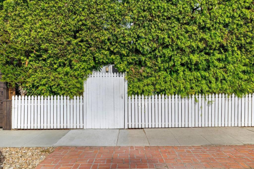 Vakantiehuis Charming Zen Venice 3br W/patio & W/d